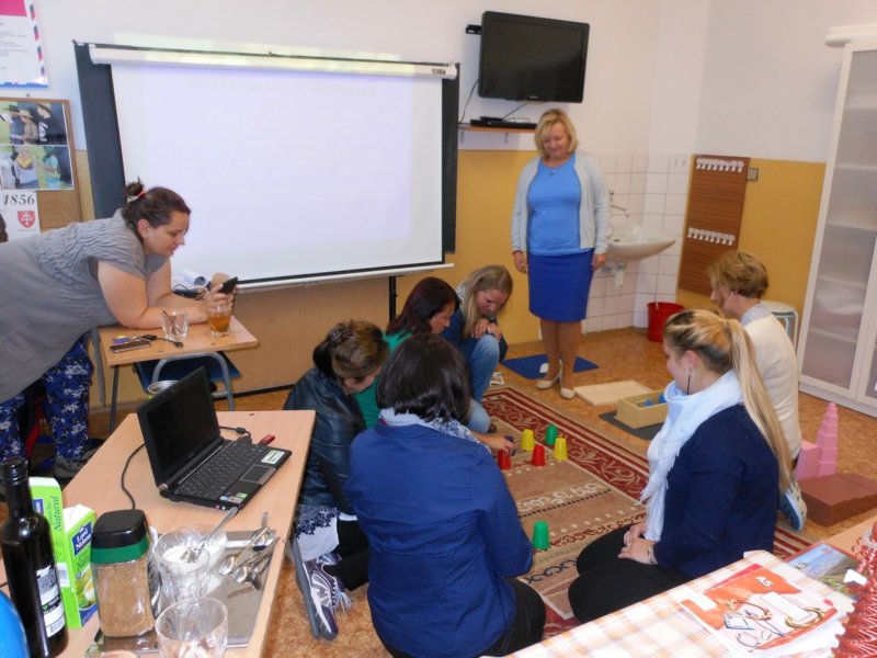 szkolenienauczaniemontessori.jpg